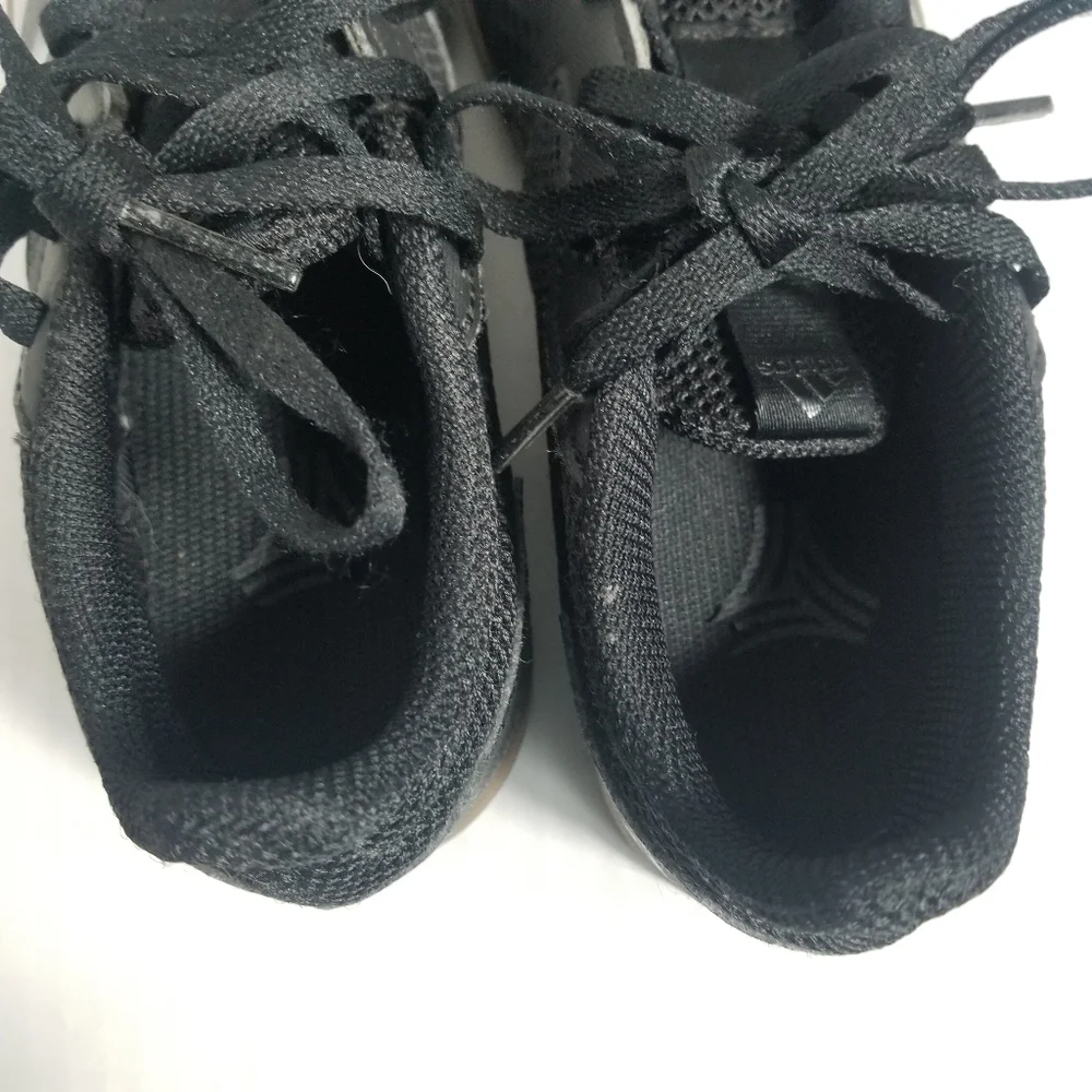 ADIDAS BOYS BLACK AND BROWN SNEAKERS SIZE 2